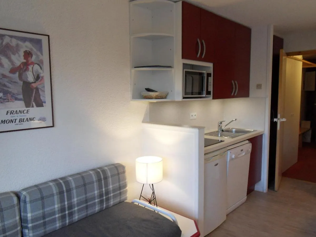 Appartement Cosy Au Pied Des Pistes Avec Balcon Et Parking - Fr-1-181-2040 La Plagne-Tarentaise Apartment